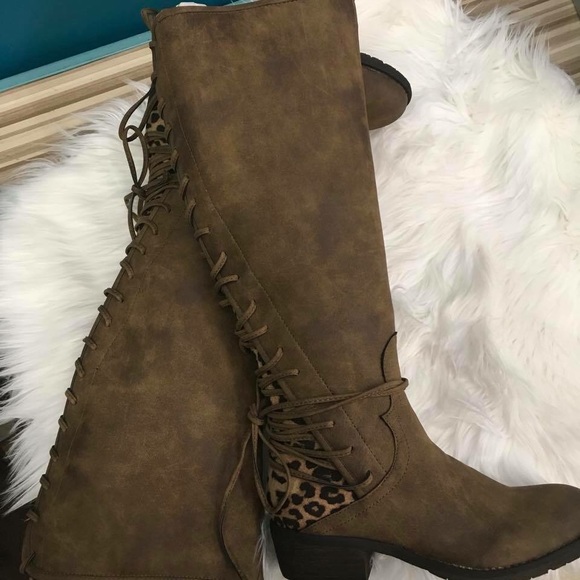 Leopard boots - Picture 3 of 3